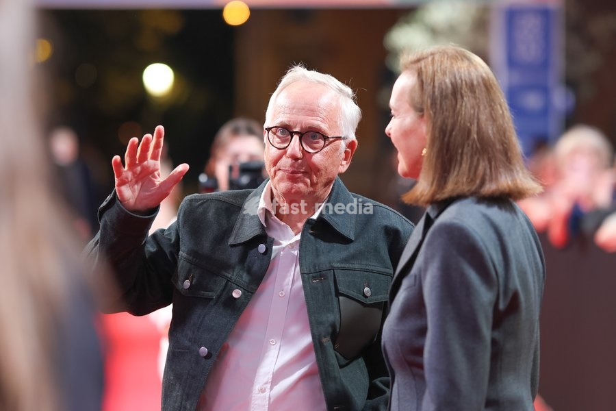 Fabrice Luchini arrives at Pathé Gare du Sud for the Nice Cinéroman Festival, attending the presentation of the film Demain je tombe amoureux, directed by Martin Provost, in Nice, on September 28, 2026