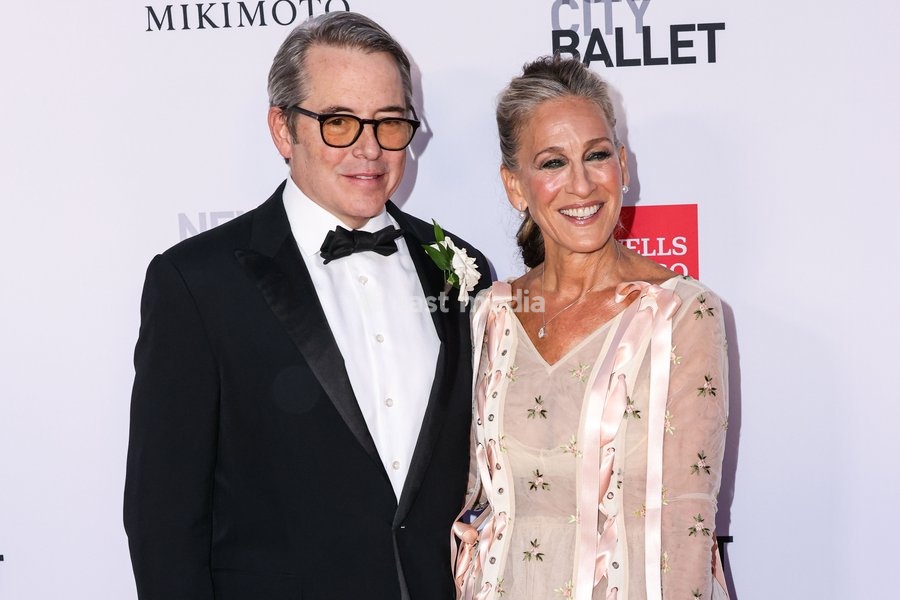 MANHATTAN, NEW YORK CITY, NEW YORK, USA - OCTOBER 01: Matthew Broderick and wife Sarah Jessica Parker wearing Simone Rocha FW26 RTW arrive at the New York City Ballet 2026 Fall Fashion Gala held at the David H. Koch Theater at the Lincoln Center for the Performing Arts on October 1, 2026 in…