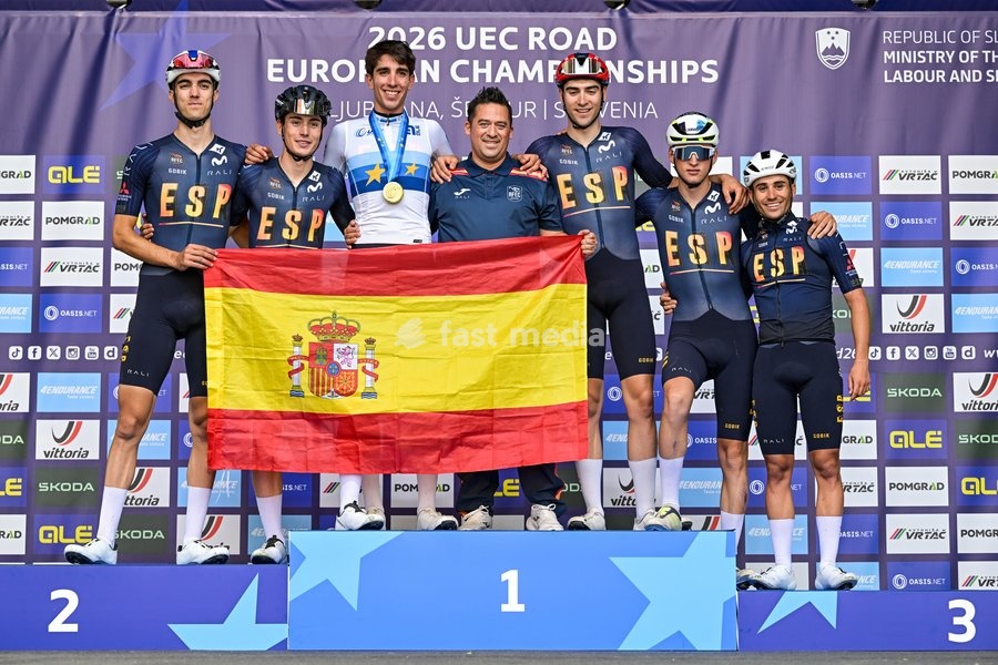 Spanish Hector Alvarez Martinez, winner of the gold medal celebrates with his team mates on the podium of the Men U23 Road Race race (141,8km) at the cycling UEC Road European Championships, in Ljubljana, Slovenia Friday 2 October 2026. The UEC Road European Championships are taking place from 02…