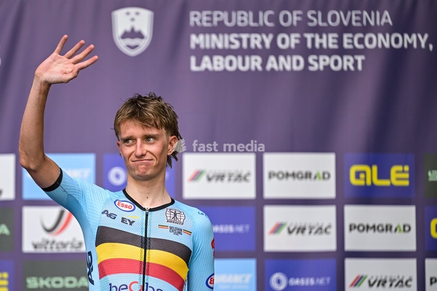 Belgian Niels Driesen , winner of the bronze medal pictured on the podium of the Men U23 Road Race race (141,8km) at the cycling UEC Road European Championships, in Ljubljana, Slovenia Friday 2 October 2026. The UEC Road European Championships are taking place from 02 to 07 October in Ljubljana,…