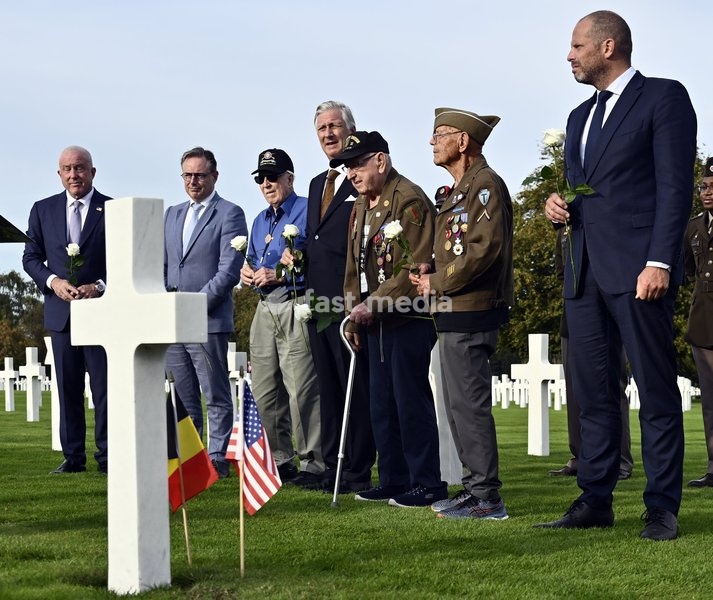 US ambassador to Belgium Bill White; Prime Minister Bart De Wever; King Philippe - Filip of Belgium and Minister of Defence and Foreign Trade Theo Francken pictured during a royal visit to the World War II Commemoration at the American Military Cemetery in Henri-Chapelle, Plombieres, on Friday 2…