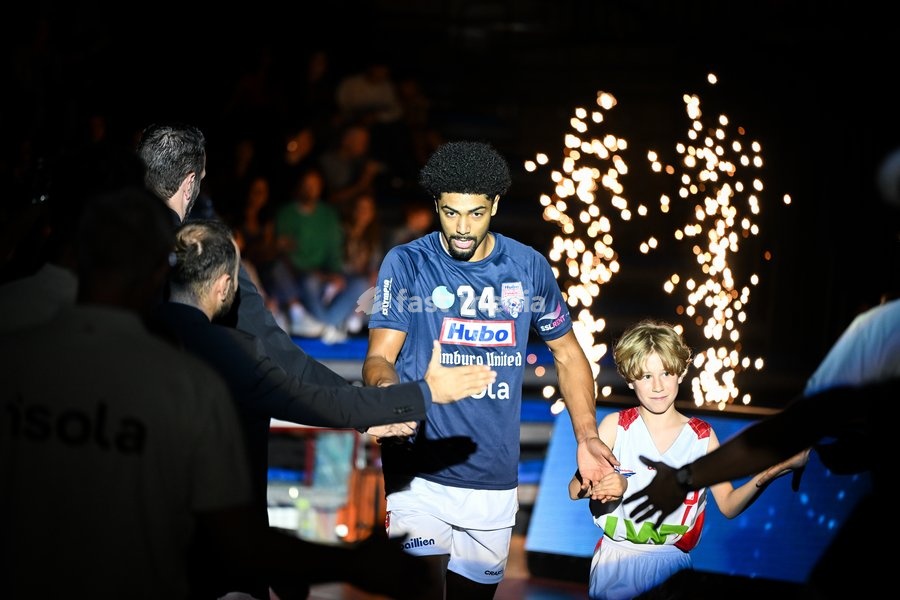 Limburg's Julius Mims pictured before a basketball match between Limburg United and Kangoeroes Mechelen, Friday 2 October 2026, in Hasselt, on the first game in Belgium of the 'BNXT League' Belgian/ Dutch first division basket championship 2026-2027