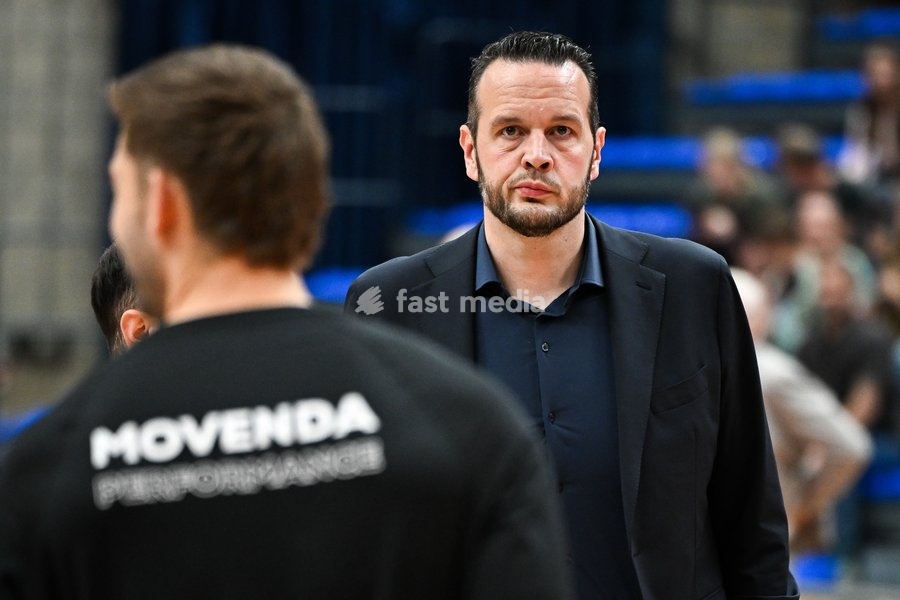 Limburg's head coach Raymond Westphalen pictured ahead of a basketball match between Limburg United and Kangoeroes Mechelen, Friday 2 October 2026, in Hasselt, on the first game in Belgium of the 'BNXT League' Belgian/ Dutch first division basket championship 2026-2027