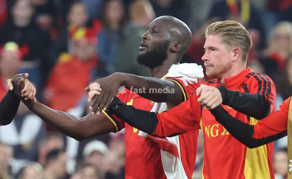 Belgium's Romelu Lukaku and Belgium's Kevin De Bruyne pictured after pictured during a soccer game between Belgian national team Red Devils and Turkey, on Friday 2 October 2026 in Liege, the third game of the UEFA Nations League group stage