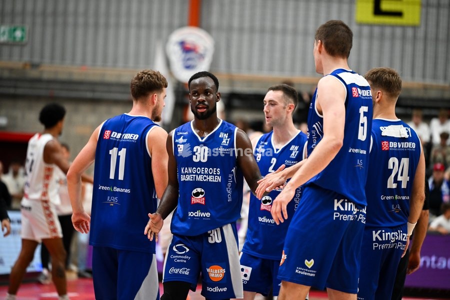 Mechelen's players celebrate after winning a basketball match between Limburg United and Kangoeroes Mechelen, Friday 2 October 2026, in Hasselt, on the first game in Belgium of the 'BNXT League' Belgian/ Dutch first division basket championship 2026-2027