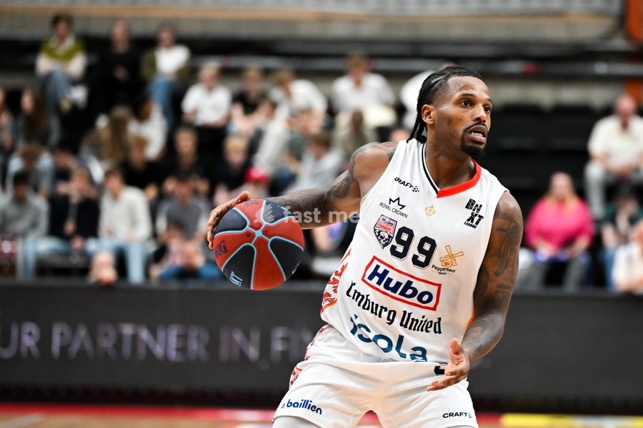 Limburg's Vincent Shahid pictured in action during a basketball match between Limburg United and Kangoeroes Mechelen, Friday 2 October 2026, in Hasselt, on the first game in Belgium of the 'BNXT League' Belgian/ Dutch first division basket championship 2026-2027