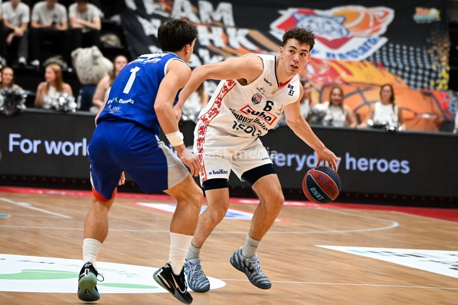 Limburg's Achile Spodane pictured in action during a basketball match between Limburg United and Kangoeroes Mechelen, Friday 2 October 2026, in Hasselt, on the first game in Belgium of the 'BNXT League' Belgian/ Dutch first division basket championship 2026-2027