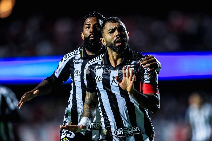 October 2, 2026, São Paulo, São Paulo, Brazil: SÃO PAULO (SP), BRAZIL – OCTOBER 2: Santos player Gabriel Barbosa celebrates his goal during the match between São Paulo and Santos in the 2026 Brazilian Championship at Morumbis Stadium in São Paulo (SP), Brazil, on Friday, October 2, 2026