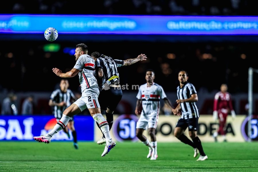 October 2, 2026, São Paulo, São Paulo, Brazil: SÃO PAULO (SP), BRAZIL – OCTOBER 2: Santos player Everton Cebolinha during the match between São Paulo and Santos in the 2026 Brazilian Championship at Morumbis Stadium in São Paulo (SP), Brazil, on Friday, October 2, 2026
