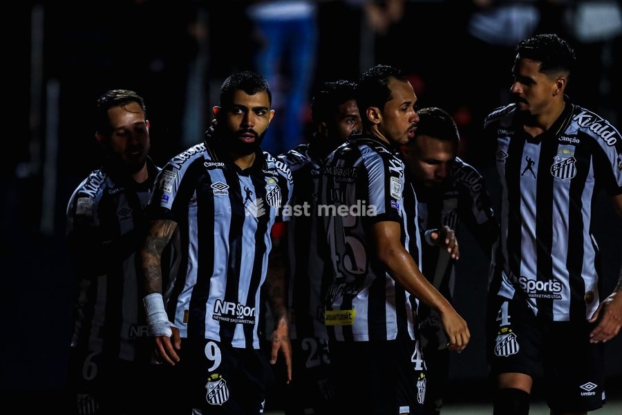 October 2, 2026, São Paulo, São Paulo, Brazil: SÃO PAULO (SP), BRAZIL – OCTOBER 2: Santos player Gabriel Barbosa celebrates his goal during the match between São Paulo and Santos in the 2026 Brazilian Championship at Morumbis Stadium in São Paulo (SP), Brazil, on Friday, October 2, 2026