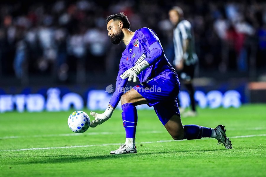 October 2, 2026, São Paulo, São Paulo, Brazil: SÃO PAULO (SP), BRAZIL – OCTOBER 2: São Paulo player Coronel during the match between São Paulo and Santos in the 2026 Brazilian Championship at Morumbis Stadium in São Paulo (SP), Brazil, on Friday, October 2, 2026
