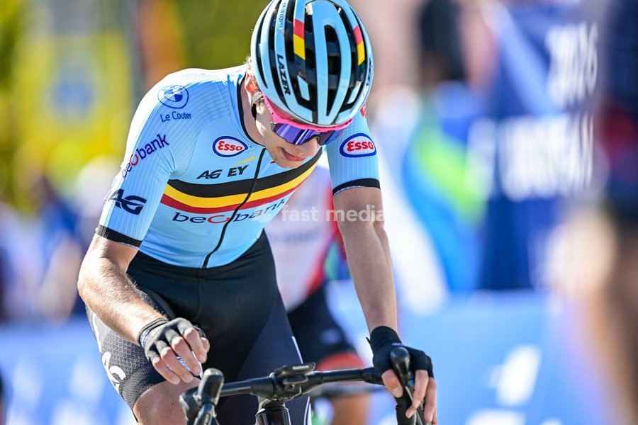 Belgium's Emil Siegers crosses the finish line at the Men juniors Road Race race (110,5 km) at the cycling UEC Road European Championships, in Ljubljana, Slovenia Saturday 3 October 2026. The UEC Road European Championships are taking place from 02 to 07 October in Ljubljana, Slovenia