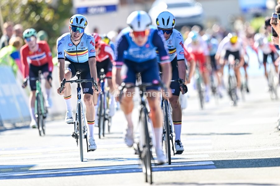 Belgium's Vic De Smet crosses the finish line at the Men juniors Road Race race (110,5 km) at the cycling UEC Road European Championships, in Ljubljana, Slovenia Saturday 3 October 2026. The UEC Road European Championships are taking place from 02 to 07 October in Ljubljana, Slovenia