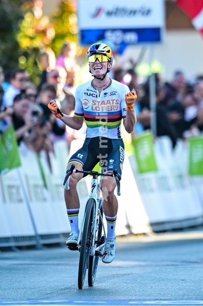 Netherlands' Demi Vollering celebrates as she crosses the finish line to win the elite women Road Race race (130 km) at the cycling UEC Road European Championships, in Ljubljana, Slovenia Saturday 3 October 2026. The UEC Road European Championships are taking place from 02 to 07 October in…