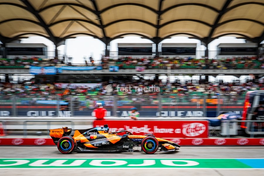 Oscar Piastri (AUS) - McLaren Mastercard F1 Team during Practice sessions of Saturday of Formula 1 Gulf Air Bahrain Grand Prix in Malaysia 2026 at Sepang International Circuit in Sepang, Malaysia. Round 16 of 23 of the 2026 FIA Formula One World Championship, held October 2-4, 2026. The race was…