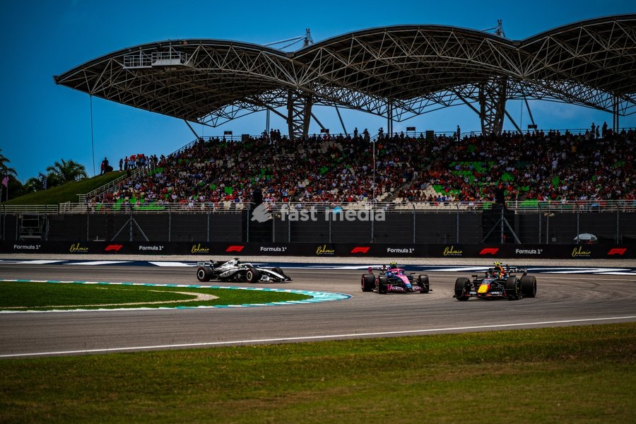 Isack Hadjar (FRA) - Oracle Red Bull Racing during Qualifying of Saturday of Formula 1 Gulf Air Bahrain Grand Prix in Malaysia 2026 at Sepang International Circuit in Sepang, Malaysia. Round 16 of 23 of the 2026 FIA Formula One World Championship, held October 2-4, 2026. The race was relocated from…