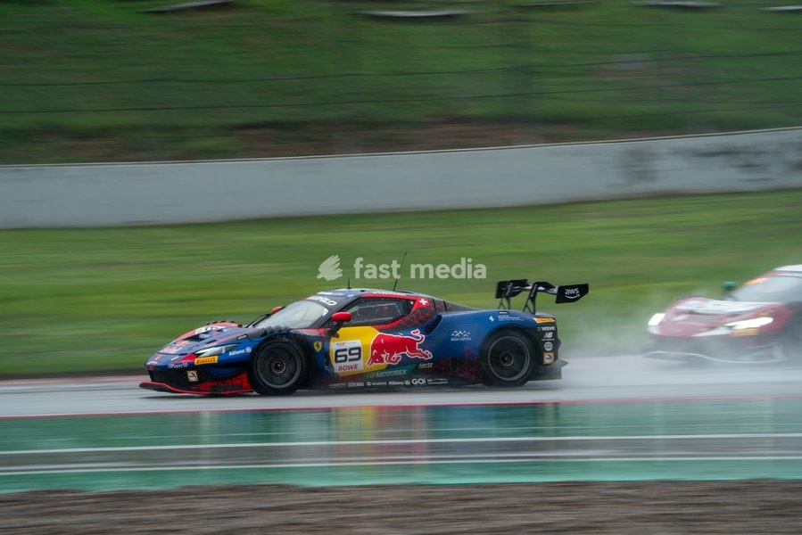 GT World Challenge Europe Sprint Cup 2026, Barcelona, Spain - Race Saturday, Circuit de Barcelona - Catalunya - #69 Thierry VERMEULEN (NDL) - Ben GREEN (GBR) - Emil Frey Racing