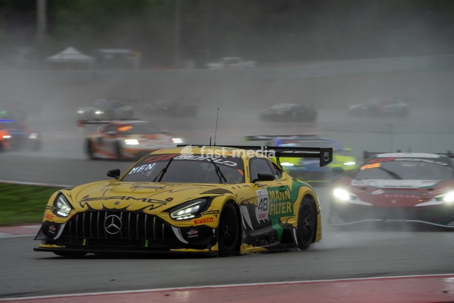 GT World Challenge Europe Sprint Cup 2026, Barcelona, Spain - Race Saturday, Circuit de Barcelona - Catalunya - #48 Lucas AUER (AUS) - Maro ENGEL (GER) - Winward Racing