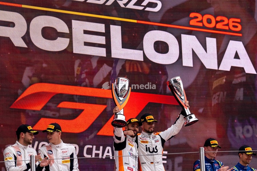 GT World Challenge Europe Sprint Cup 2026, Barcelona, Spain - Race Saturday, Circuit de Barcelona - Catalunya - #99 Dylan PEREIRA (NDL) (L) - Alex AKA (GER) (R) - Tresor Attempto Racing celebrate victory