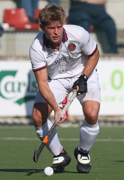 Dragon’s Victor Wegnez fights for the ball during a hockey game between Royal Leopold Club and KHC Dragons on Sunday 4 October 2026 in Brussels, on day 4 of the Belgian first division hockey championship