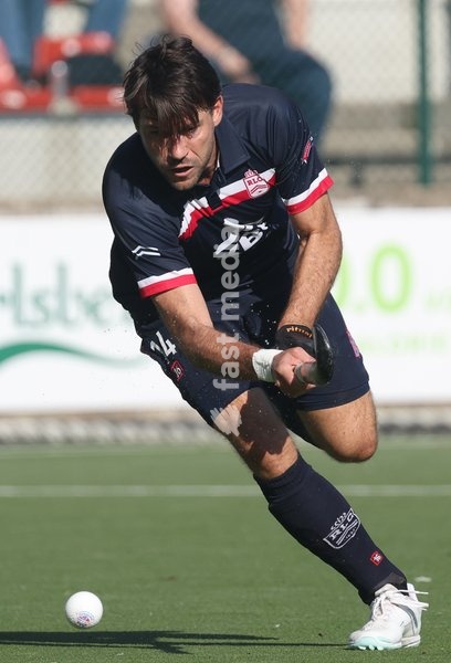 14 Leopold's Gaspard Baumgarten pictured during a hockey game between Royal Leopold Club and KHC Dragons on Sunday 4 October 2026 in Brussels, on day 4 of the Belgian first division hockey championship