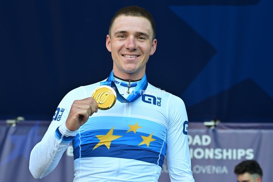 Belgium's Remco Evenepoel celebrates on the podium after winning the elite men Road Race race (196,2 km) at the cycling UEC Road European Championships, in Ljubljana, Slovenia Sunday 4 October 2026. The UEC Road European Championships are taking place from 02 to 07 October in Ljubljana, Slovenia