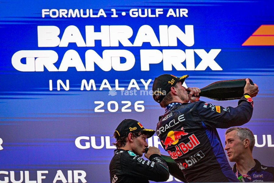 Max Verstappen (NED) - Oracle Red Bull Racing and Andrea Kimi Antonelli (ITA) - Mercedes-AMG PETRONAS F1 Team on Podium of the Race during the Race of Formula 1 Gulf Air Bahrain Grand Prix in Malaysia 2026 at Sepang International Circuit in Sepang, Malaysia. Round 16 of 23 of the 2026 FIA Formula…