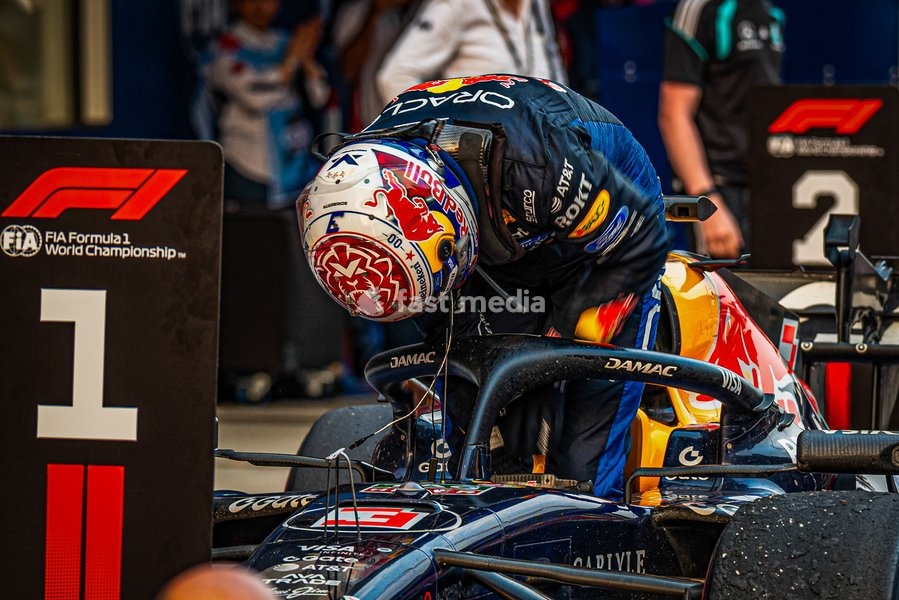 Max Verstappen (NED) - Oracle Red Bull Racing during the Race of Formula 1 Gulf Air Bahrain Grand Prix in Malaysia 2026 at Sepang International Circuit in Sepang, Malaysia. Round 16 of 23 of the 2026 FIA Formula One World Championship, held October 2-4, 2026. The race was relocated from Bahrain to…