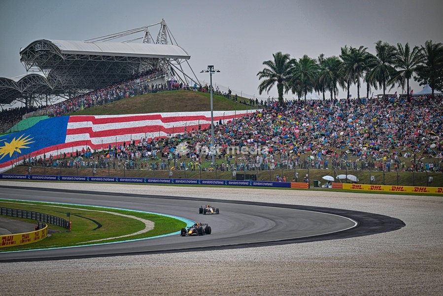 Isack Hadjar (FRA) - Oracle Red Bull Racing during the Race of Formula 1 Gulf Air Bahrain Grand Prix in Malaysia 2026 at Sepang International Circuit in Sepang, Malaysia. Round 16 of 23 of the 2026 FIA Formula One World Championship, held October 2-4, 2026. The race was relocated from Bahrain to…