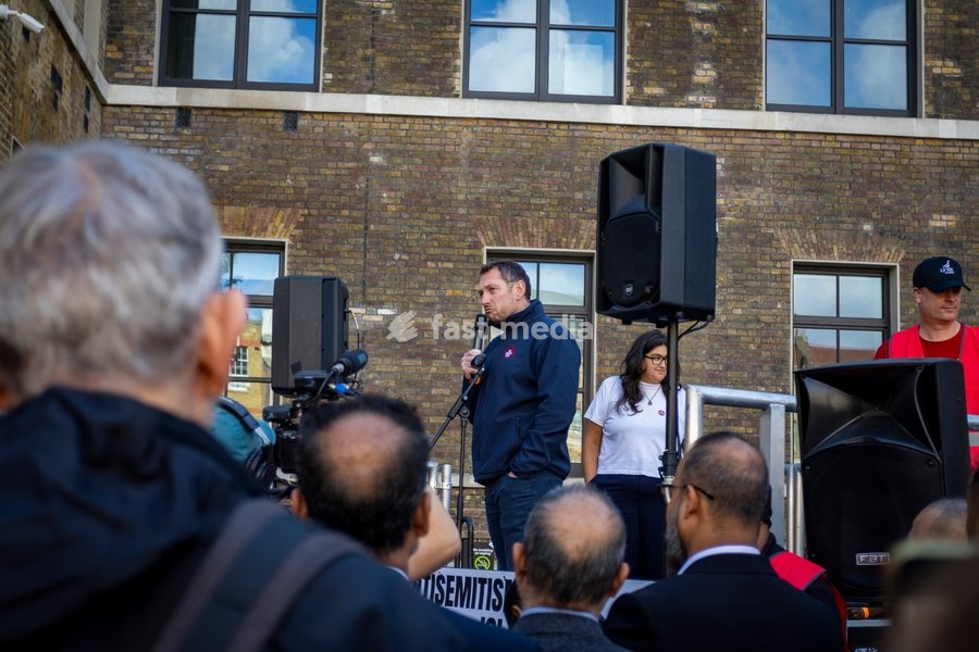A march was held in East London to mark the 90th anniversary of the Battle of Cable Street. Demonstrators gathered to commemorate the historic 1936 anti-fascist mobilisation, when local residents, members of the Jewish community, dockers and anti-fascist groups opposed a planned march by the…