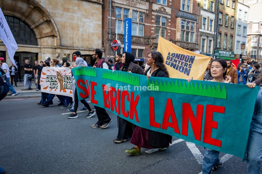 A march was held in East London to mark the 90th anniversary of the Battle of Cable Street. Demonstrators gathered to commemorate the historic 1936 anti-fascist mobilisation, when local residents, members of the Jewish community, dockers and anti-fascist groups opposed a planned march by the…