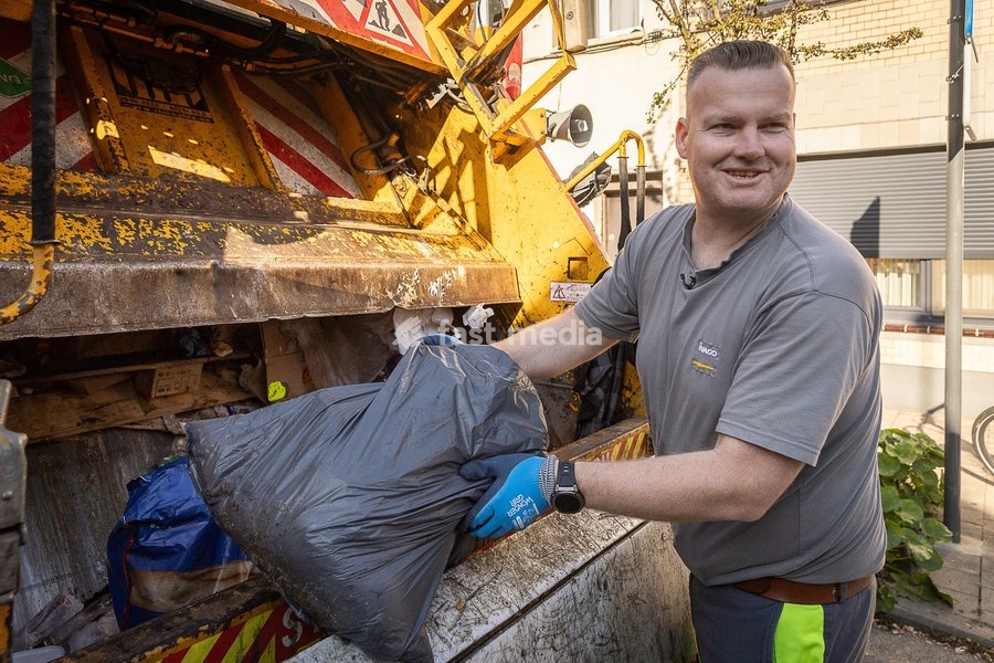 Illustration picture taken during a press conference at the recycling centre, on Monday 5 October 2026, in Gent