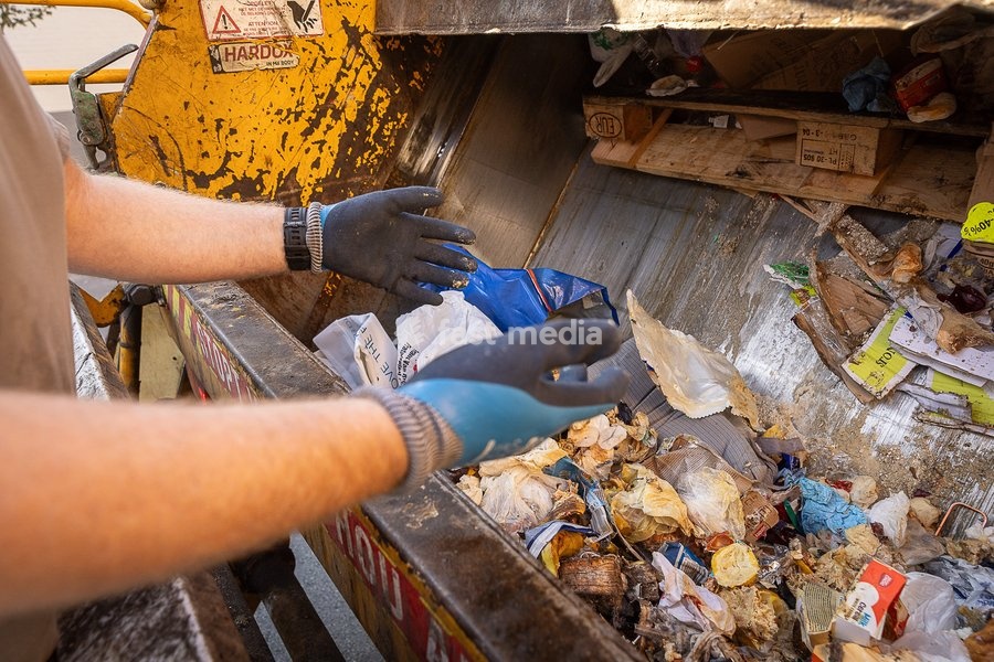 Illustration picture taken during a press conference at the recycling centre, on Monday 5 October 2026, in Gent