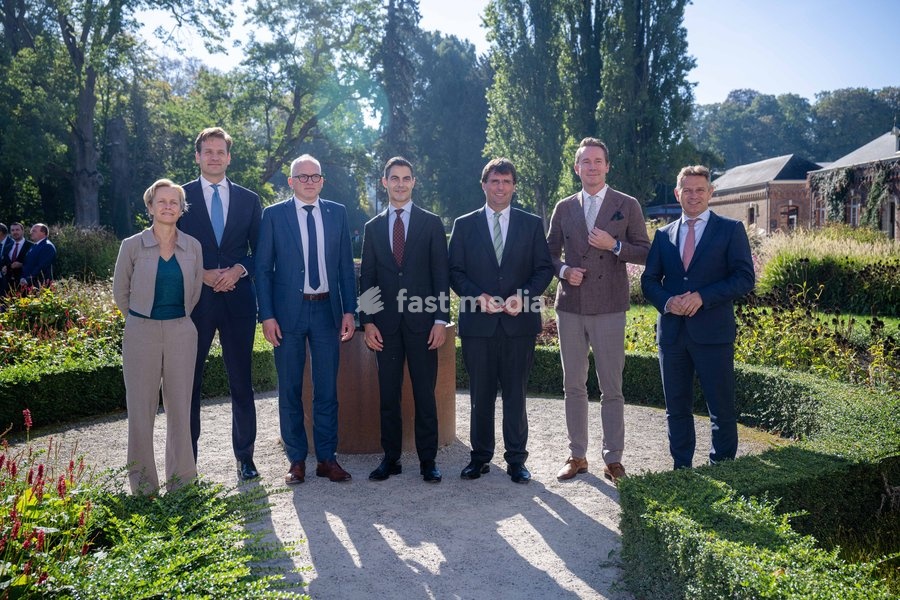 Flemish Minister for Mobility and Public Works Annick De Ridder; Netherlands' Minister of Infrastructure and Water Management Vincent Karremans; Flemish Minister-President Matthias Diependaele; Dutch Prime Minister Rob Jetten; North Rhine-Westphalia·s Finance Minister Marcus Optendrenk; Flemish…