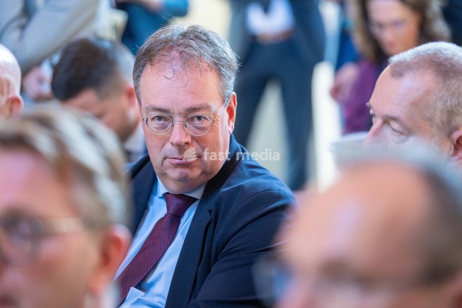 Port of Antwerp & Brugge CEO Rob Smeets is pictured at the High Level Haventop (Harbor Summit) on the future of European ports and industry, organized by Flanders, the Netherlands and North Rhine-Westphalia, Monday 5 October 2026, at the Botanic garden in Meise