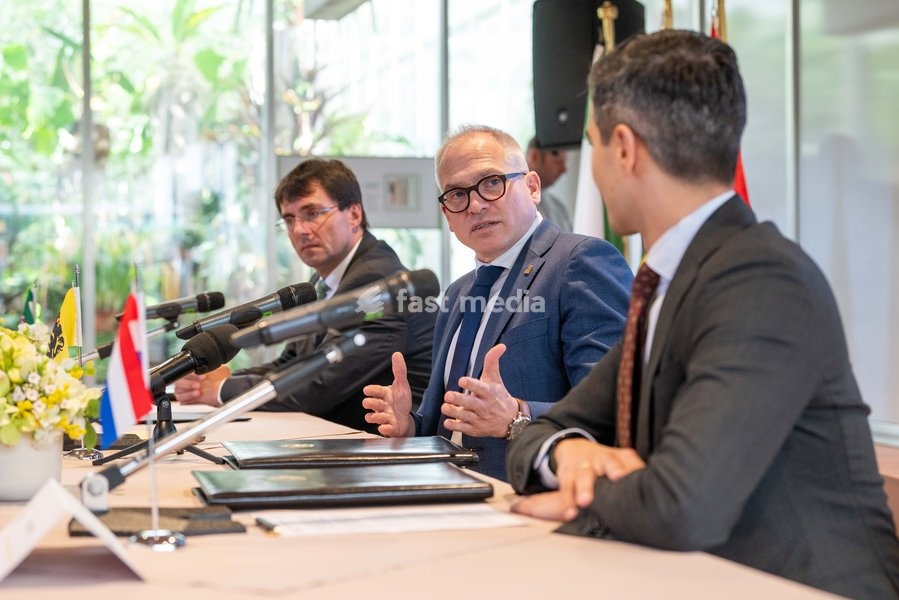North Rhine-Westphalia·s Finance Minister Marcus Optendrenk; Flemish Minister-President Matthias Diependaele and Dutch Prime Minister Rob Jetten are pictured at the High Level Haventop (Harbor Summit) on the future of European ports and industry, organized by Flanders, the Netherlands and North…