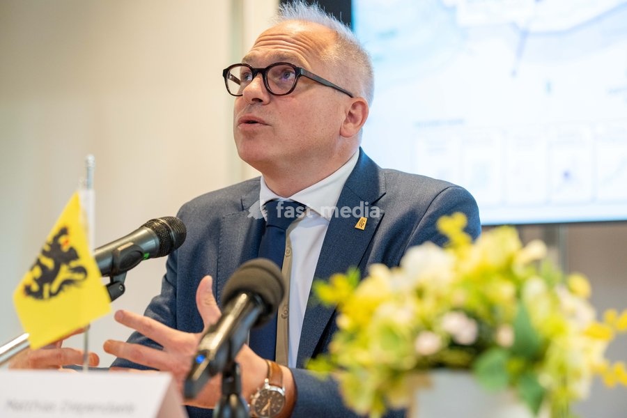 Flemish Minister-President Matthias Diependaele is pictured at the High Level Haventop (Harbor Summit) on the future of European ports and industry, organized by Flanders, the Netherlands and North Rhine-Westphalia, Monday 5 October 2026, at the Botanic garden in Meise