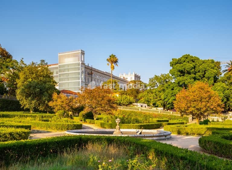 Secret Lisbon: Palacio National da Ajuda, Lisbon, seen from Jardim Botânico da Ajuda