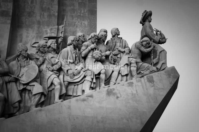 Padrão dos Descobrimentos, completed 1960, depicting Henry the Navigator, Vasco da Gama and other Portuguese explorers, Belém, Lisbon, Portugal