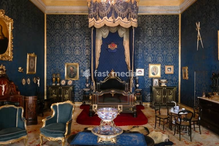 Lisbon. Ajuda Palace, the king's bedroom