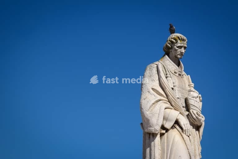 Lisbon. Statue of Santo Antonio, Lisbon’s patron saint