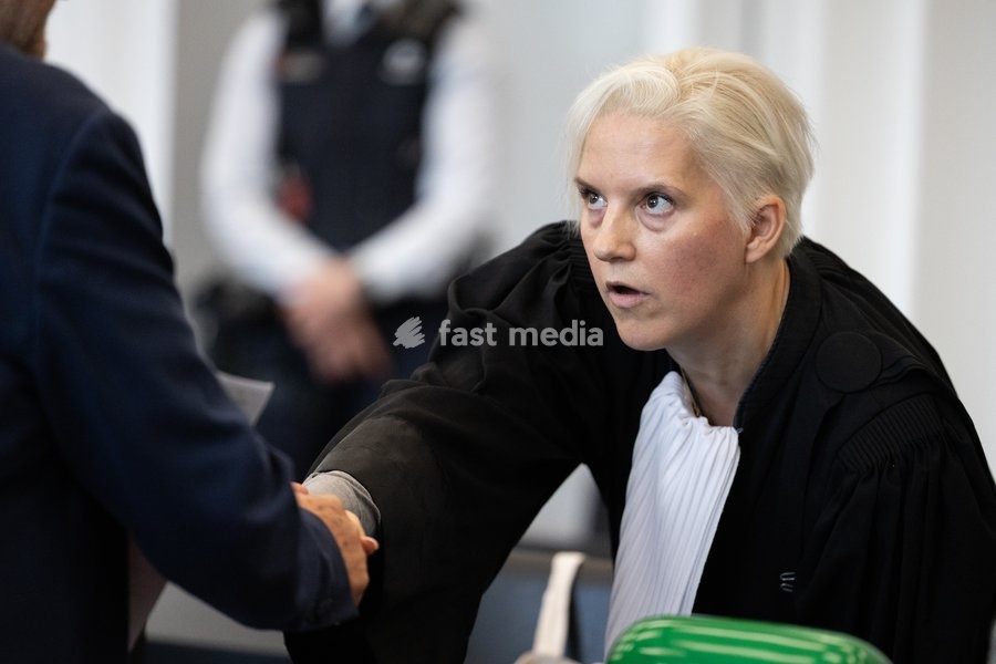 Nina Van Eeckhout pictured during the composition of the jury in the case of D. De Kock and his ex-girlfriend R. Wuytack regarding the death of Dean Verberckmoes, before the Assizes Court of East-Flanders in Gent, on Monday 5 October 2026. De Kock is accused of manslaughter and the kidnapping of…