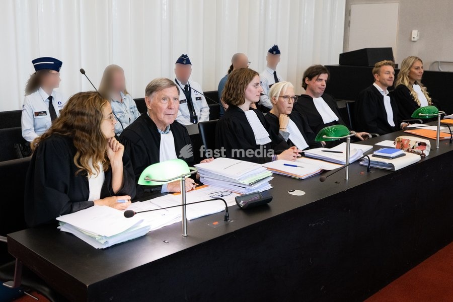 Lawyer Emeline Vanhooren, the accused Romy Wuytack, lawyer Jef Vermassen , lawyer Amber De Coninck , Lawyer Nina Van Eeckhout, lawyer Raan Colman, the accused Dave De Kock, lawyer Nick Heinen, lawyer Justine De Poorter pictured during the composition of the jury in the case of D. De Kock and his…