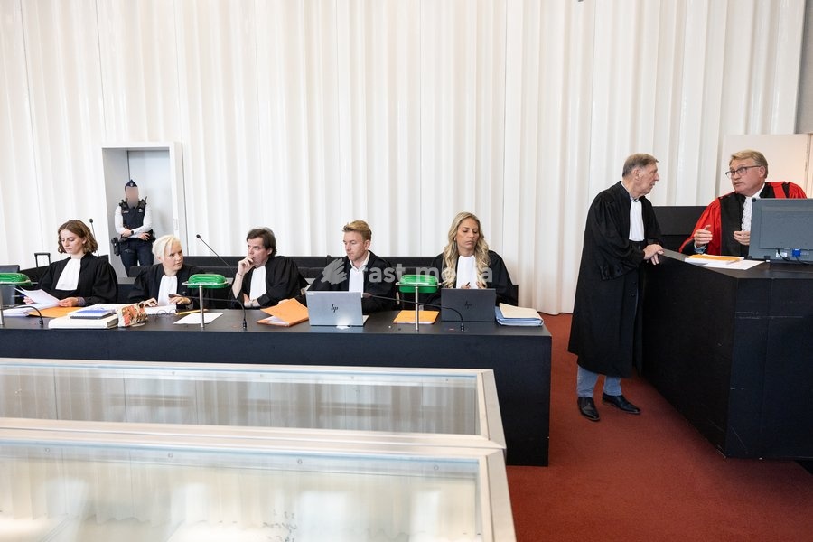 Lawyer Amber De Cock, lawyer Nina Van Eeckhout, lawyer Raan Colman, Lawyer Nick Heinen, Lawyer Justine De Poorter, Lawyer Jef Vermassen and public prosecutor Serge Malefason pictured during the composition of the jury in the case of D. De Kock and his ex-girlfriend R. Wuytack regarding the death of…