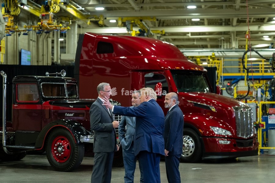 President Donald J. Trump tours the Peterbilt Motors manufacturing facility in Denton, Texas, Thursday, October 1, 2026
