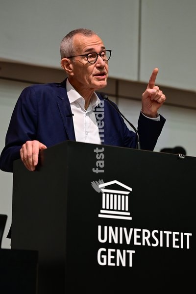 Vice-prime minister and minister and minister of Public Health and Social Affairs Frank Vandenbroucke pictured during the Introductory lecture for the Political Science Course by Professors Devos and Bouteca, Tuesday 6 October 2026, in UGent