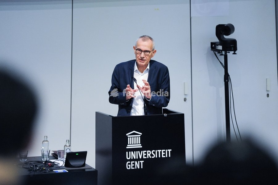 Vice-prime minister and minister and minister of Public Health and Social Affairs Frank Vandenbroucke pictured during the Introductory lecture for the Political Science Course by Professors Devos and Bouteca, Tuesday 6 October 2026, in UGent