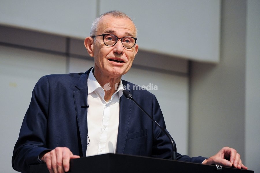 Vice-prime minister and minister and minister of Public Health and Social Affairs Frank Vandenbroucke pictured during the Introductory lecture for the Political Science Course by Professors Devos and Bouteca, Tuesday 6 October 2026, in UGent