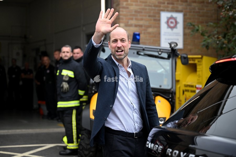 ILMINSTER, ENGLAND - OCTOBER 06: Prince William, Prince of Wales waves to well wishers during his visit to Ilminster Fire Station on October 06, 2026 in Ilminster, England. The Prince of Wales visited Ilminster in Somerset to learn about communities growing their resilience to wild fires, flood and…