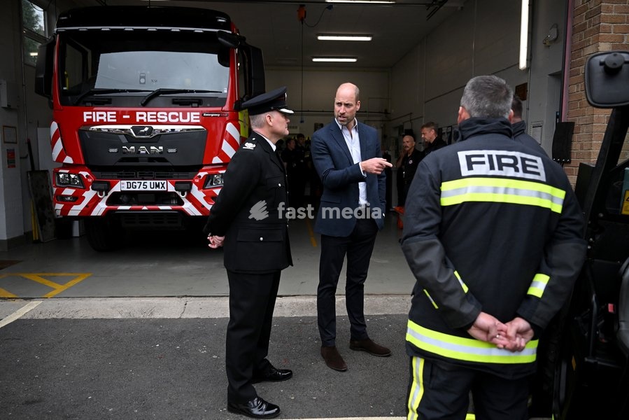 ILMINSTER, ENGLAND - OCTOBER 06: Prince William, Prince of Wales speaks with Chief Fire Officer Simon Young and members of the Devon and Somerset Fire and Rescue Service during his visit to Ilminster Fire Station on October 06, 2026 in Ilminster, England. The Prince of Wales visited Ilminster in…